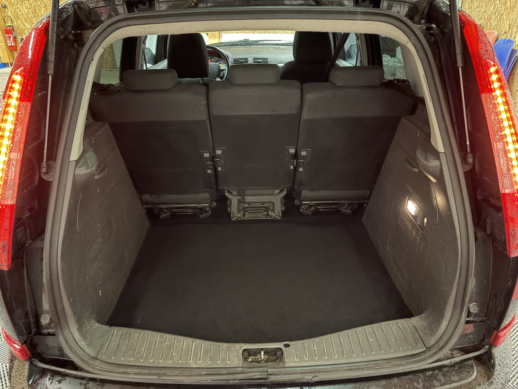 Ford C-Max — 5