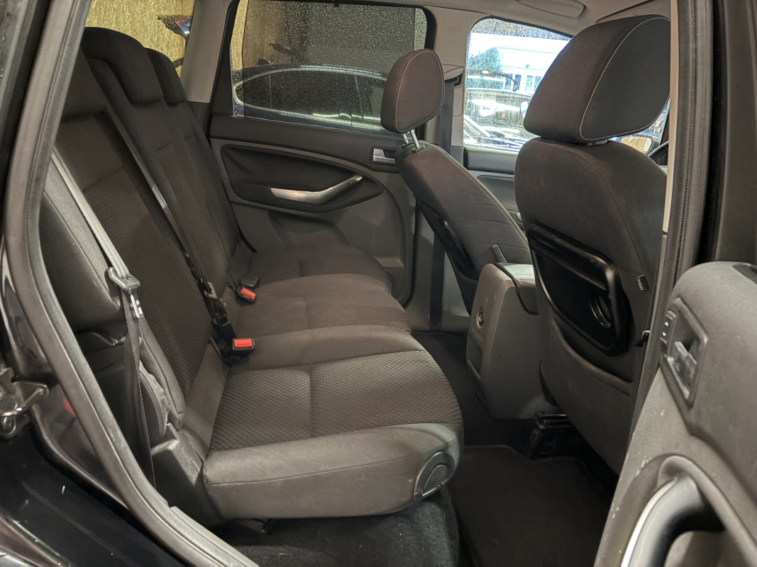 Ford C-Max — 16