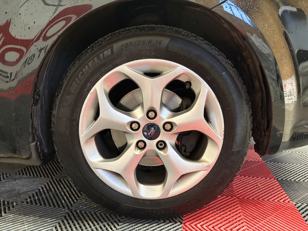 Ford C-Max — 12