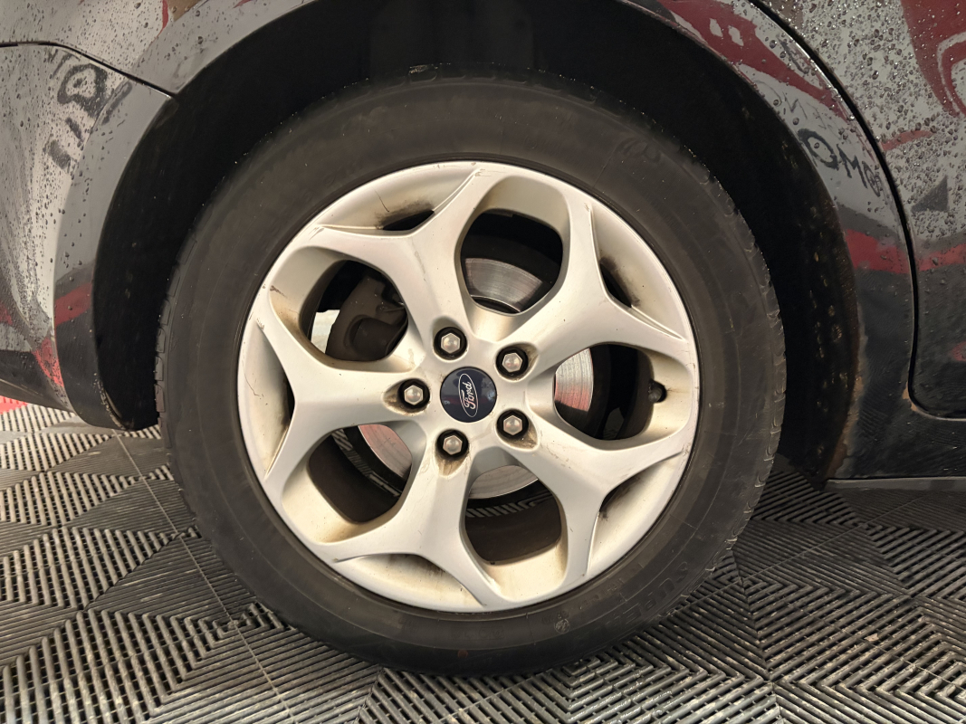 Ford C-Max — 22
