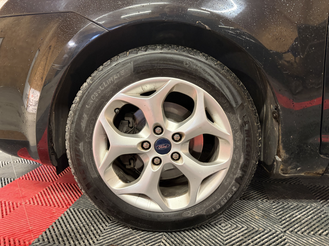 Ford C-Max — 23