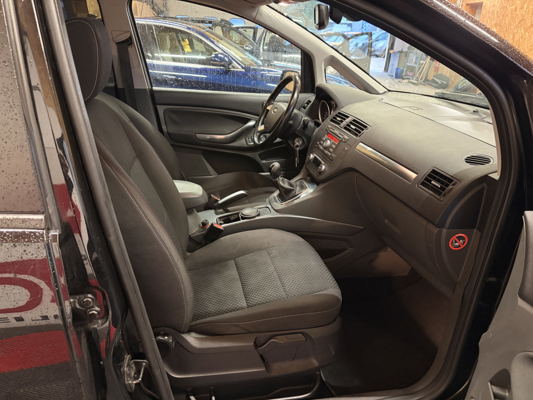 Ford C-Max — 18