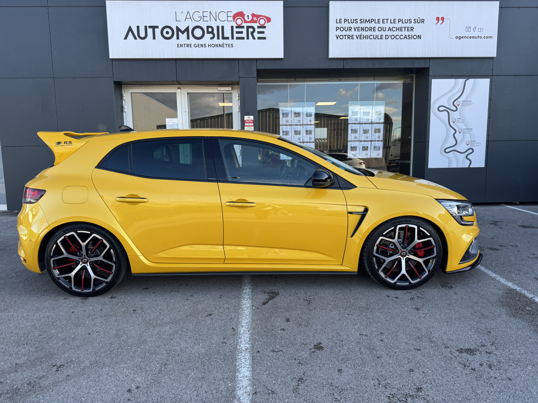 Renault Megane — 3