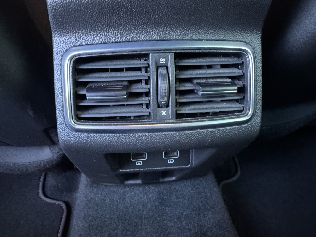 Renault Megane — 24