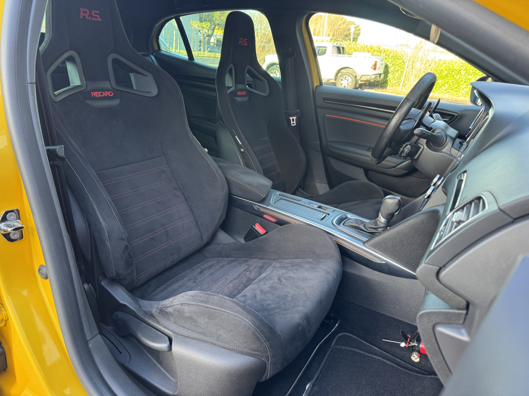 Renault Megane — 32