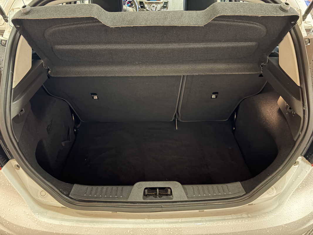 Ford Fiesta — 5