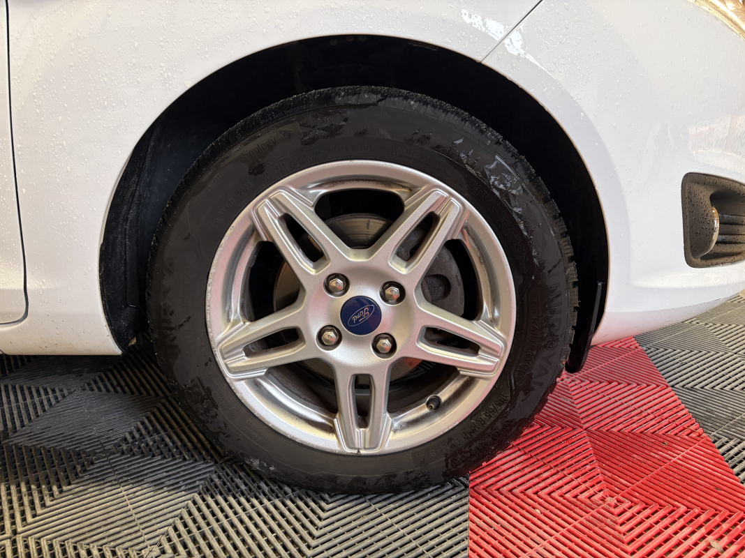 Ford Fiesta — 19