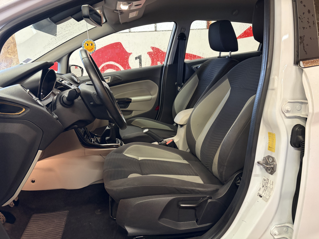 Ford Fiesta — 12