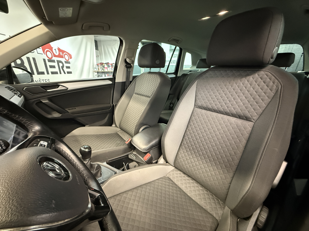 Volkswagen Tiguan — 12