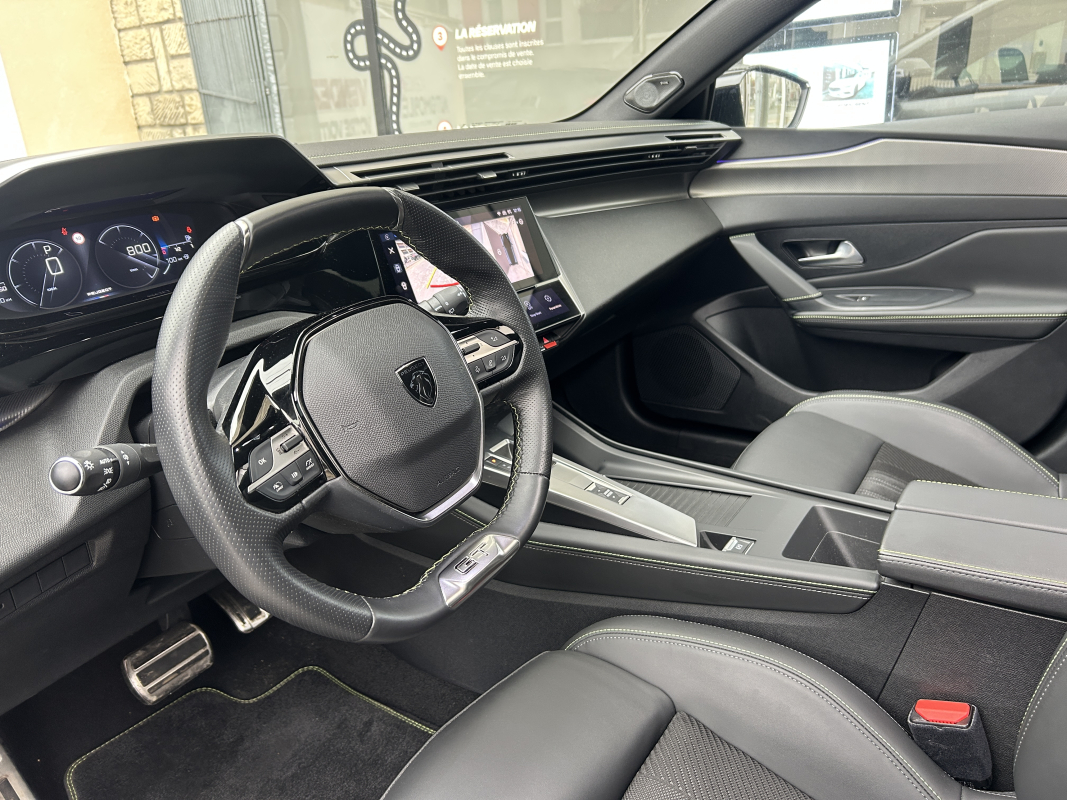 Peugeot 308 — 10