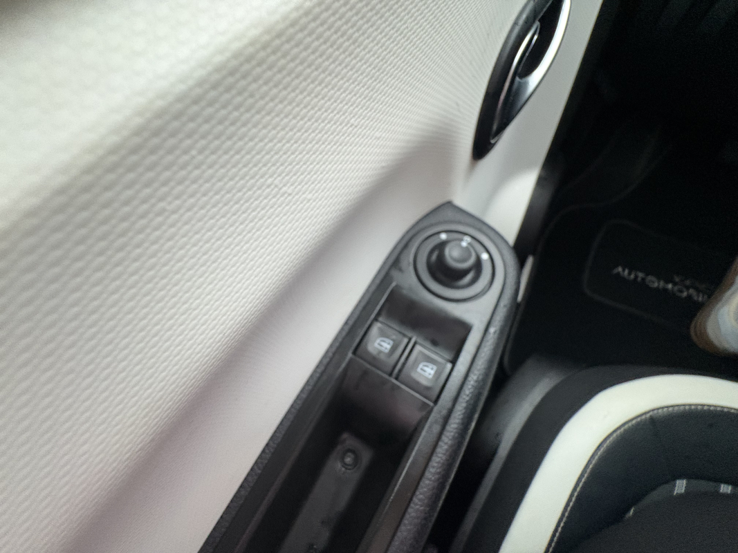 Renault Twingo — 28