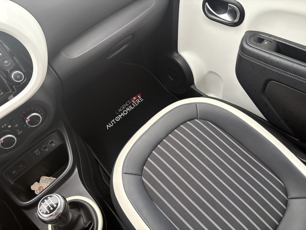 Renault Twingo — 32
