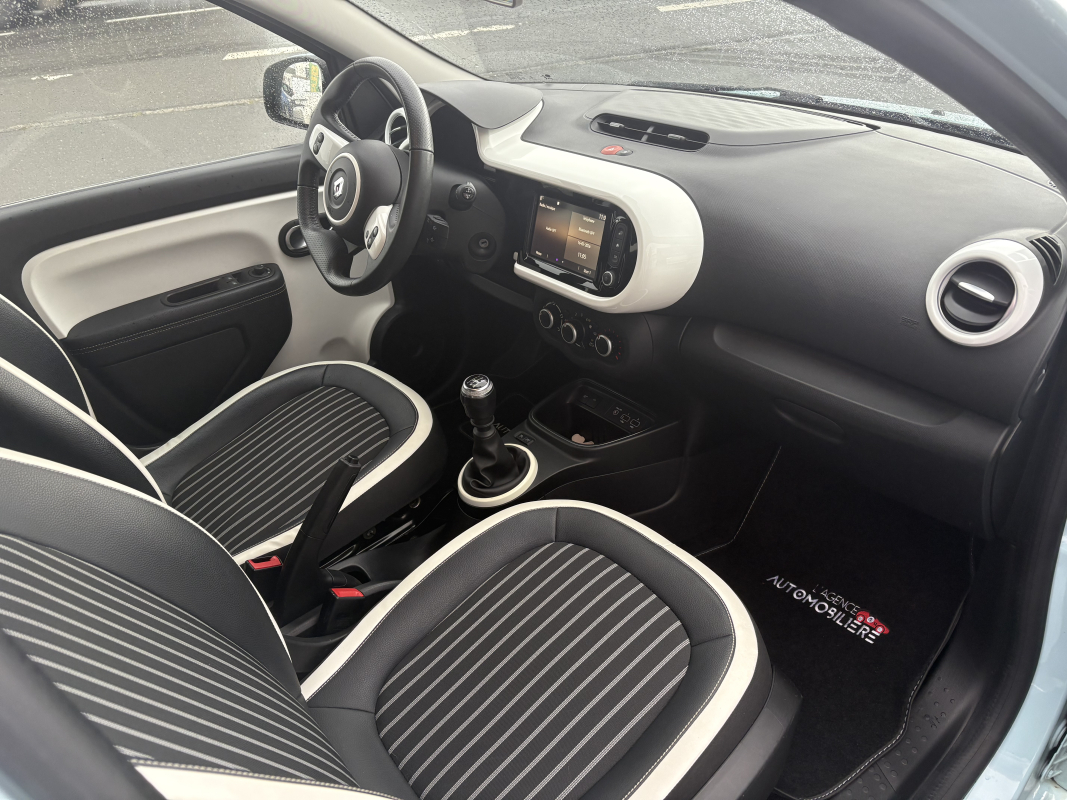 Renault Twingo — 13