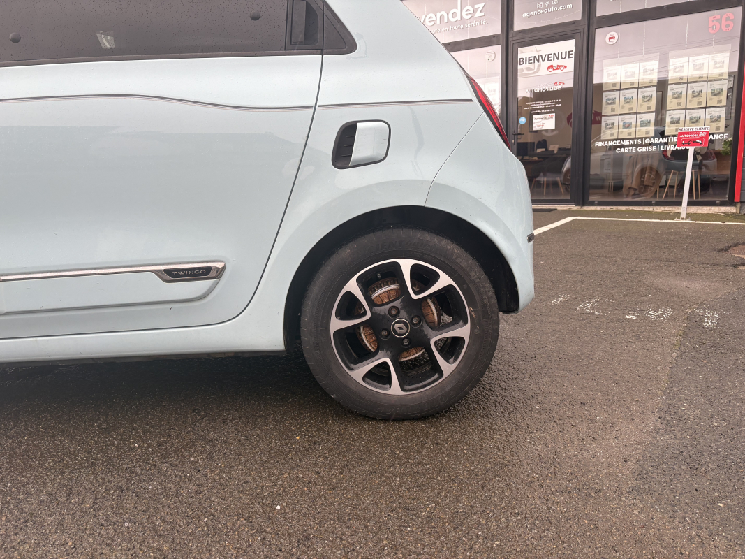 Renault Twingo — 12