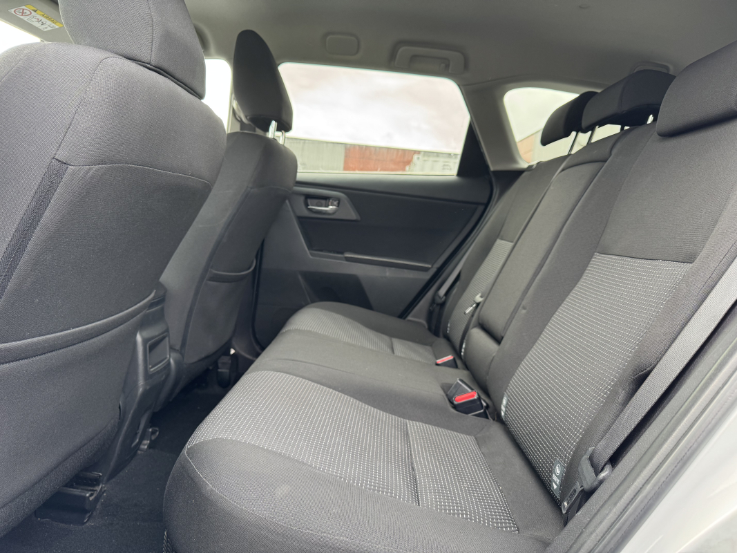 Toyota Auris — 16
