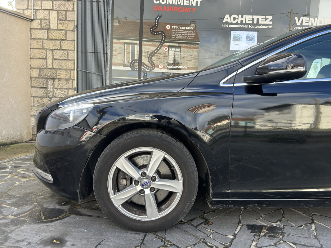 Volvo V40 — 6