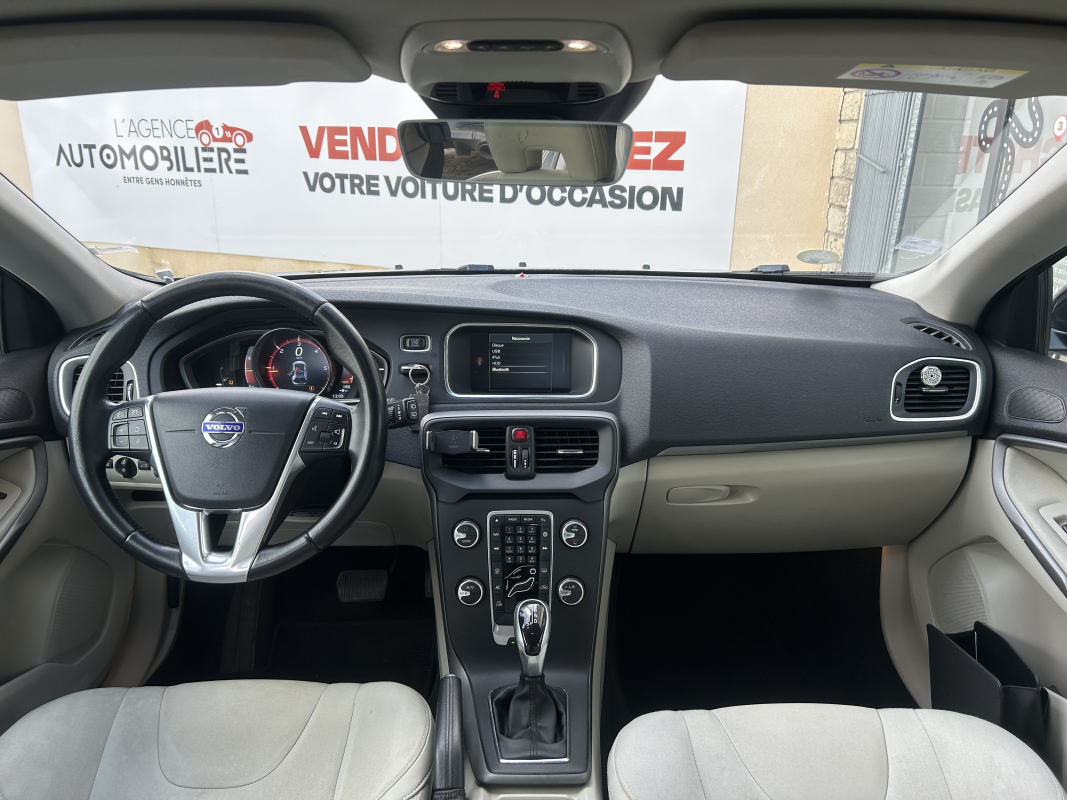 Volvo V40 — 13