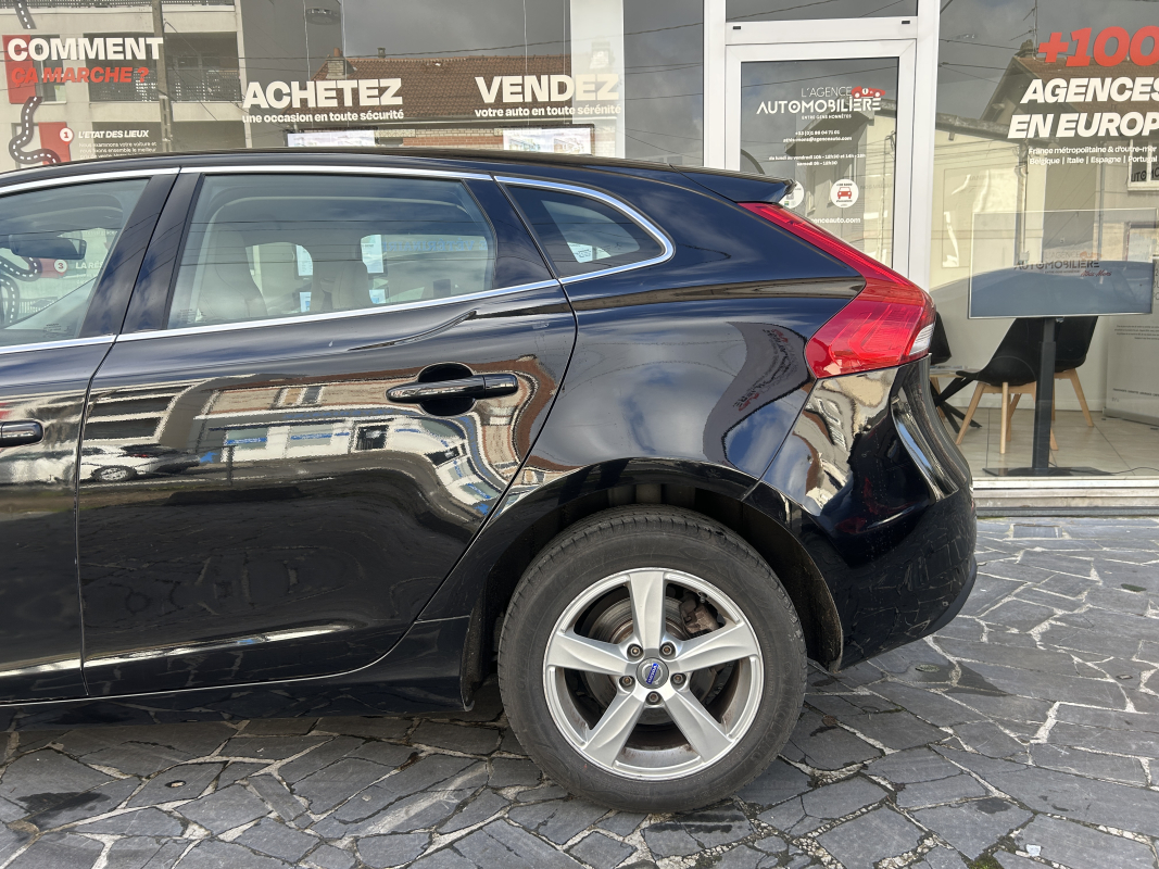 Volvo V40 — 7