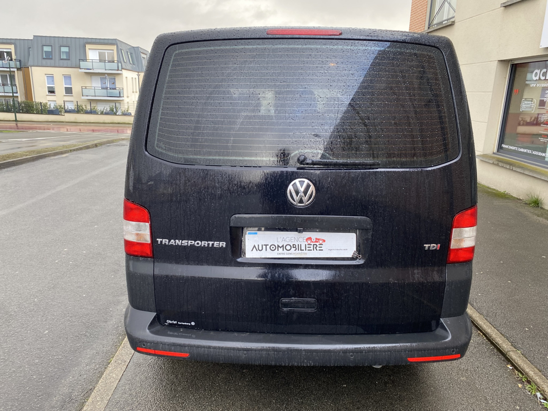 Volkswagen Caravelle — 4
