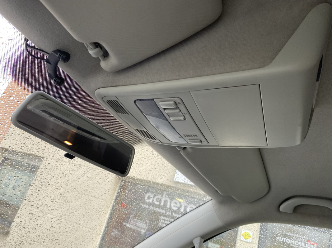 Volkswagen Caravelle — 26