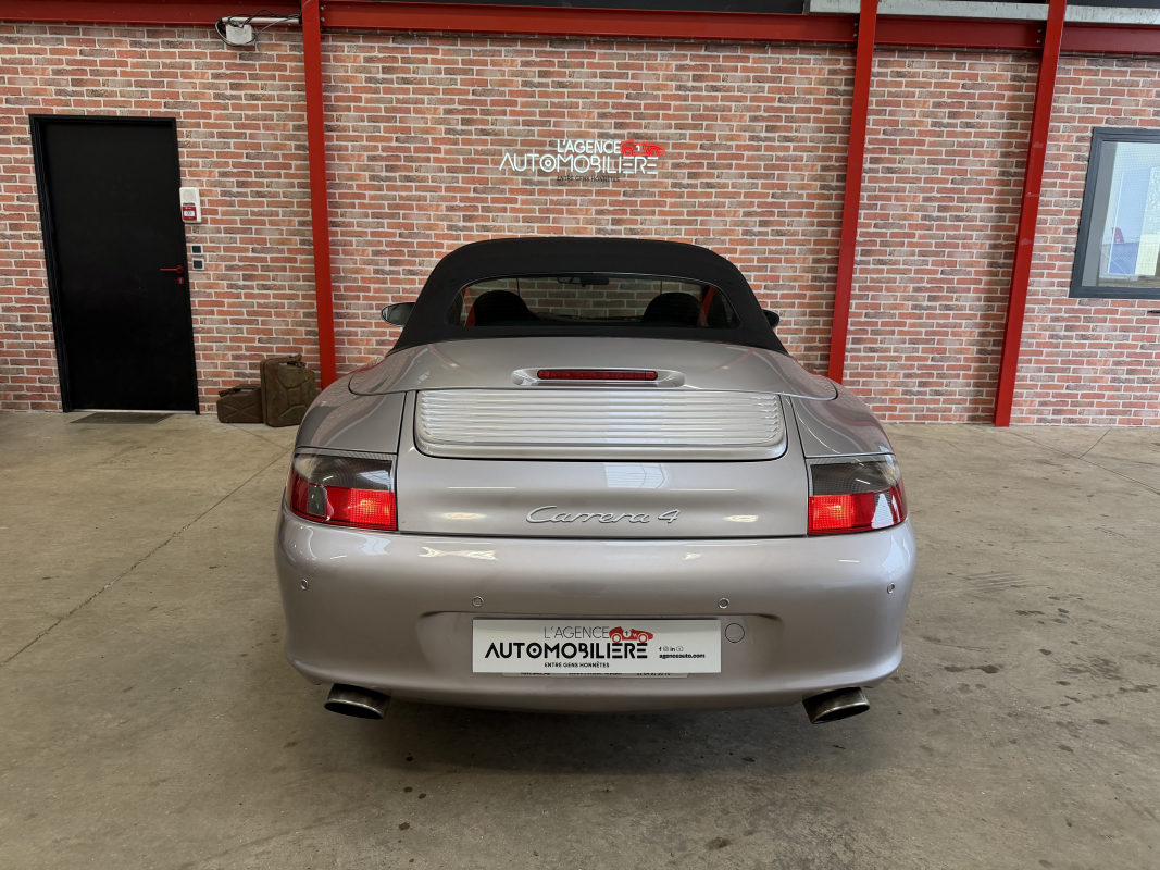 Porsche 911 Cabriolet — 8