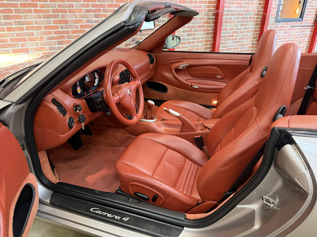 Porsche 911 Cabriolet — 26