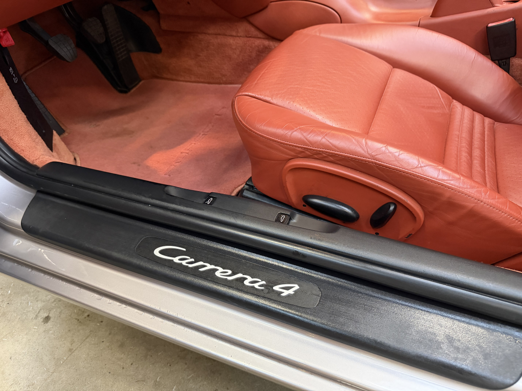 Porsche 911 Cabriolet — 27