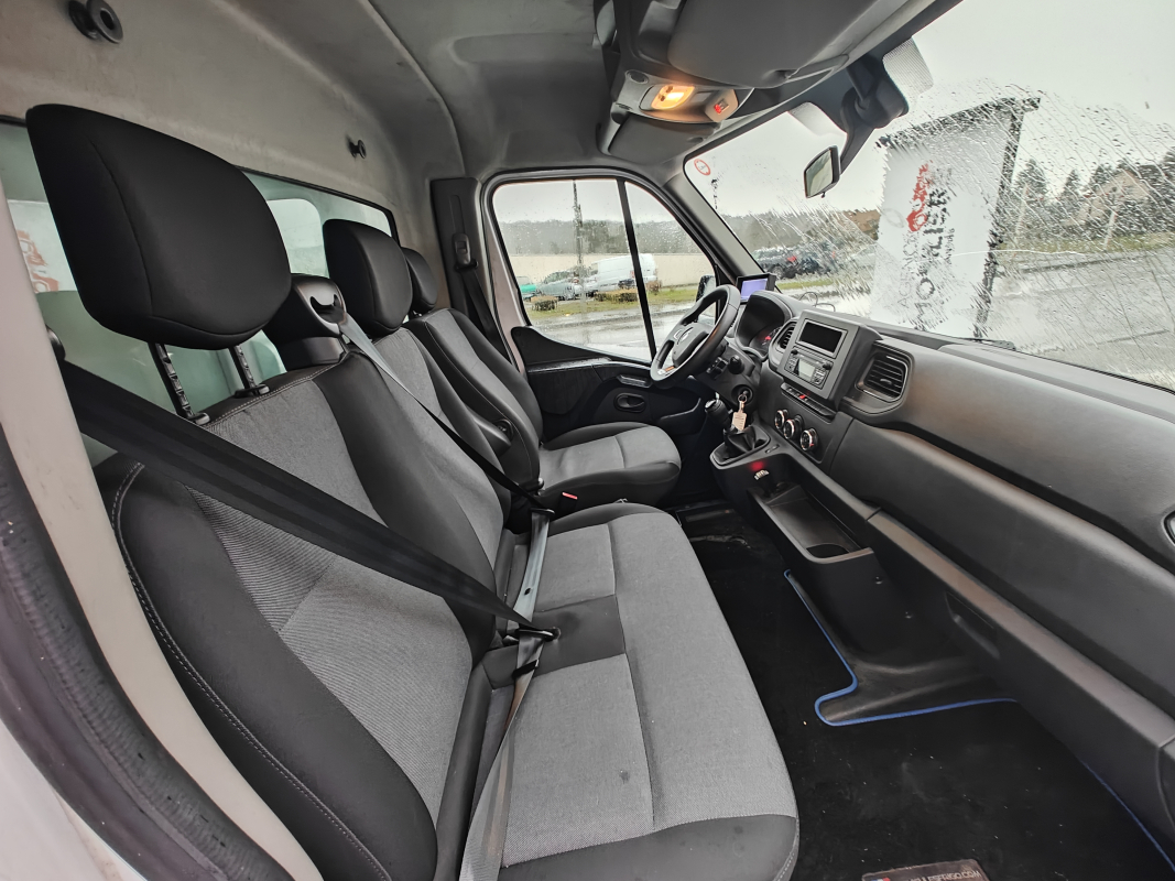 Renault Master — 20