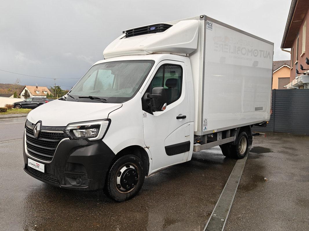 Renault Master — 3