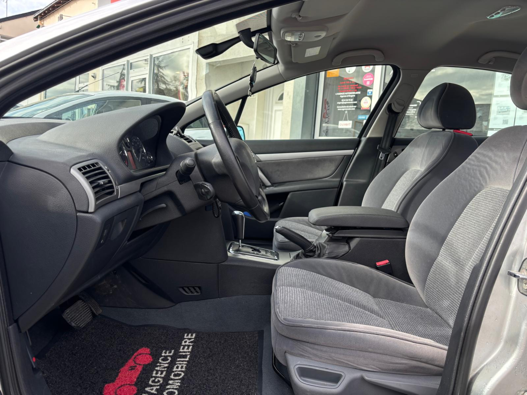 Peugeot 407 — 9