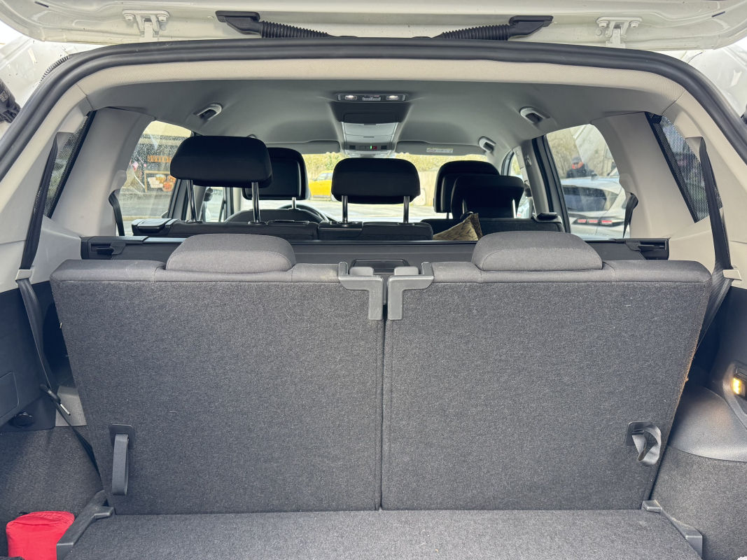 Volkswagen Tiguan Allspace — 23