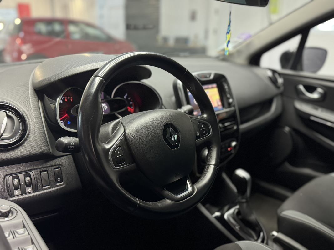 Renault Clio — 8