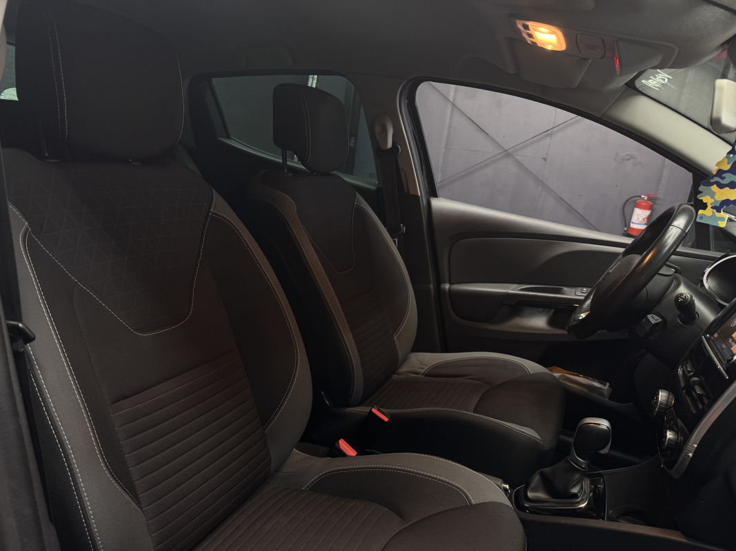 Renault Clio — 10