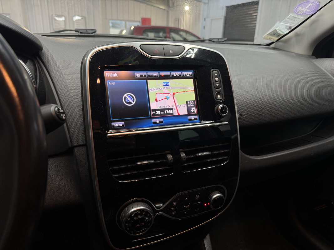 Renault Clio — 17