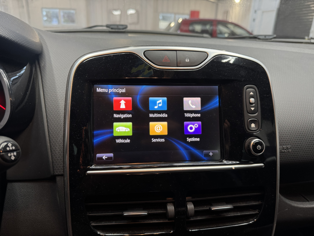Renault Clio — 19
