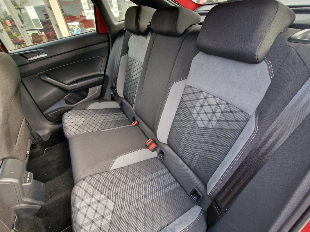 Volkswagen Taigo — 19