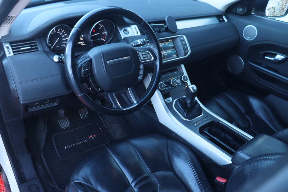 Land Rover Range Rover Evoque — 16