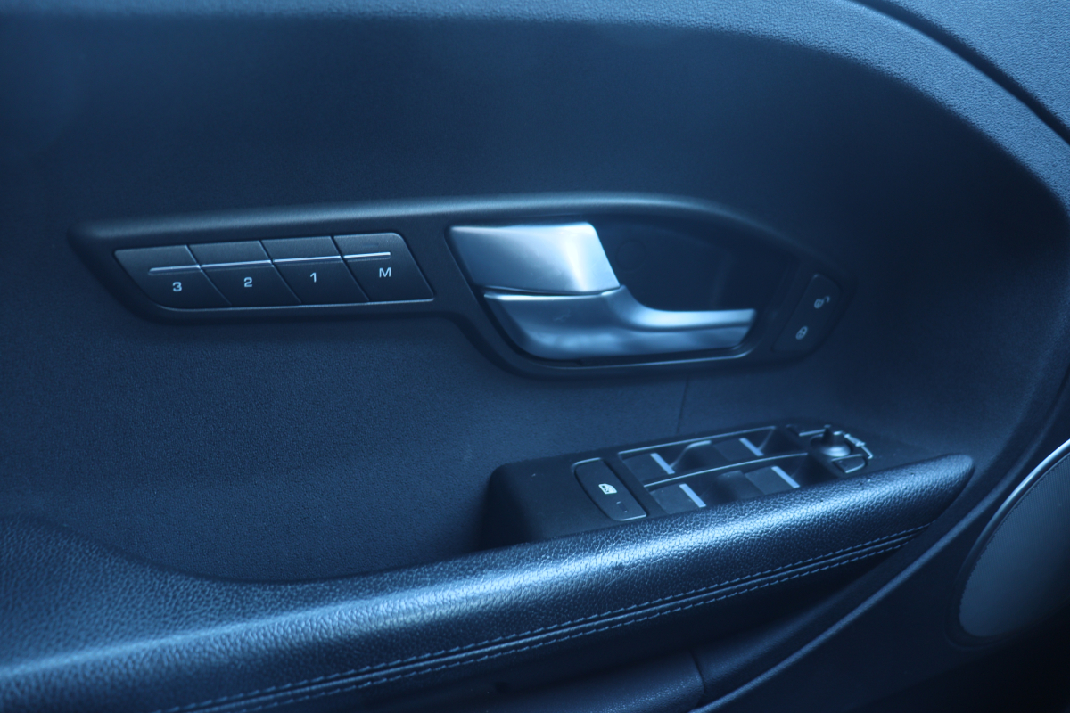 Land Rover Range Rover Evoque — 27