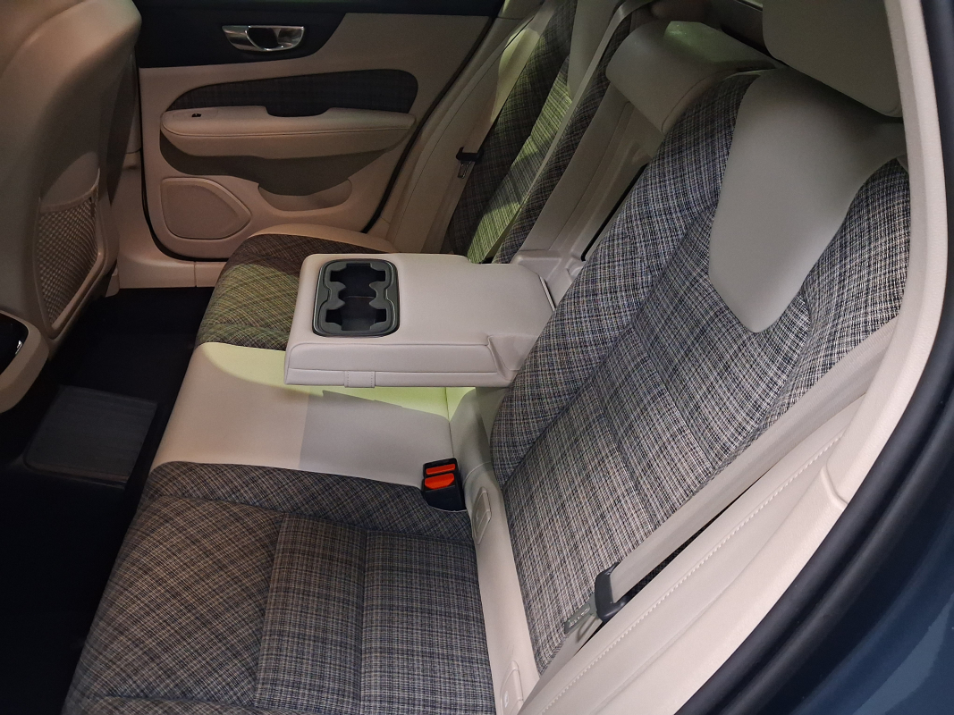 Volvo V60 — 21