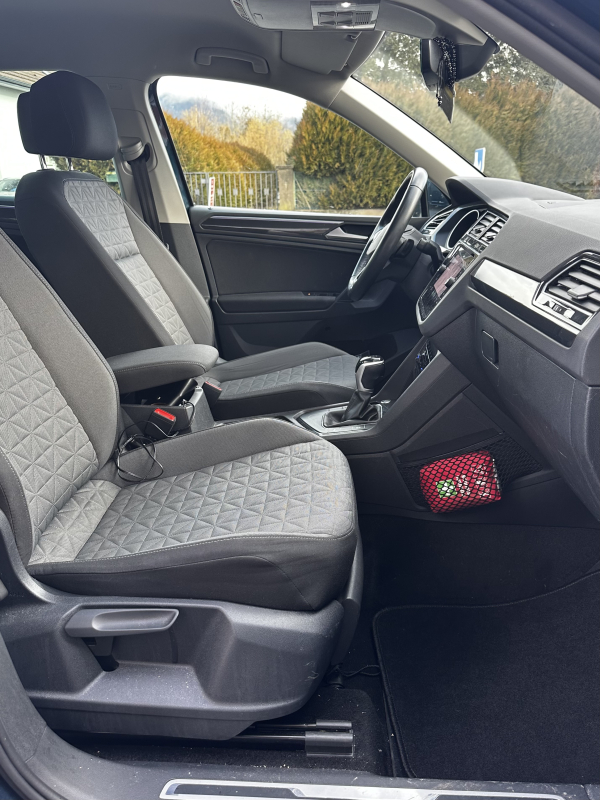 Volkswagen Tiguan — 16