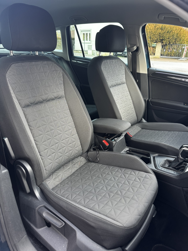 Volkswagen Tiguan — 15