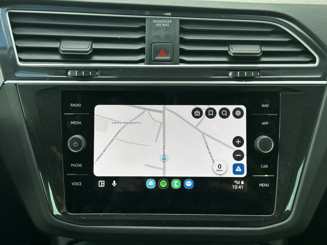 Volkswagen Tiguan — 25
