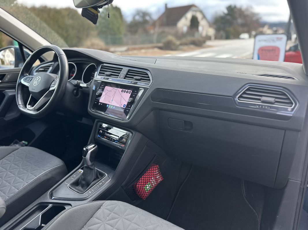 Volkswagen Tiguan — 30