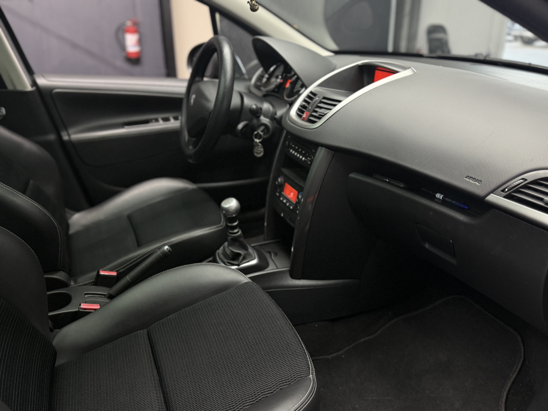 Peugeot 207 SW — 11