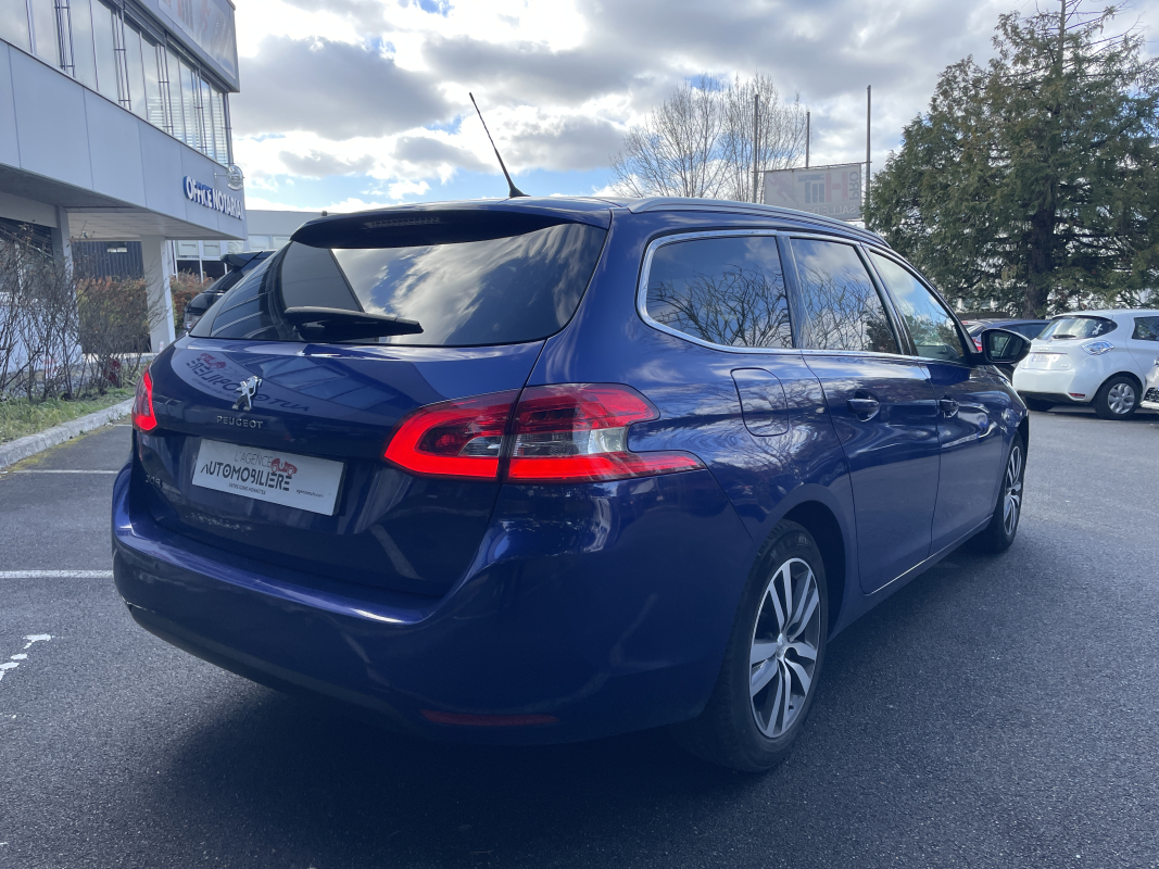 Peugeot 308 SW — 7