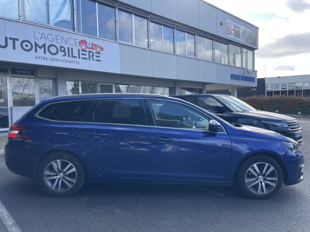 Peugeot 308 SW — 8
