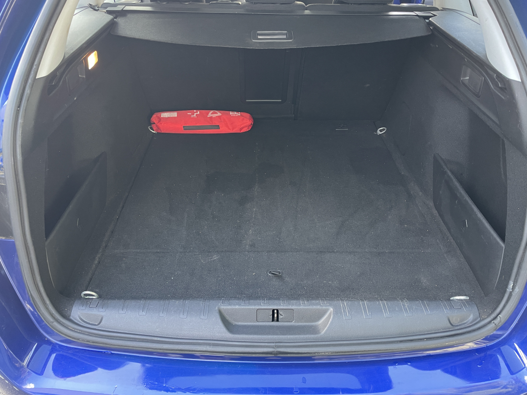 Peugeot 308 SW — 27