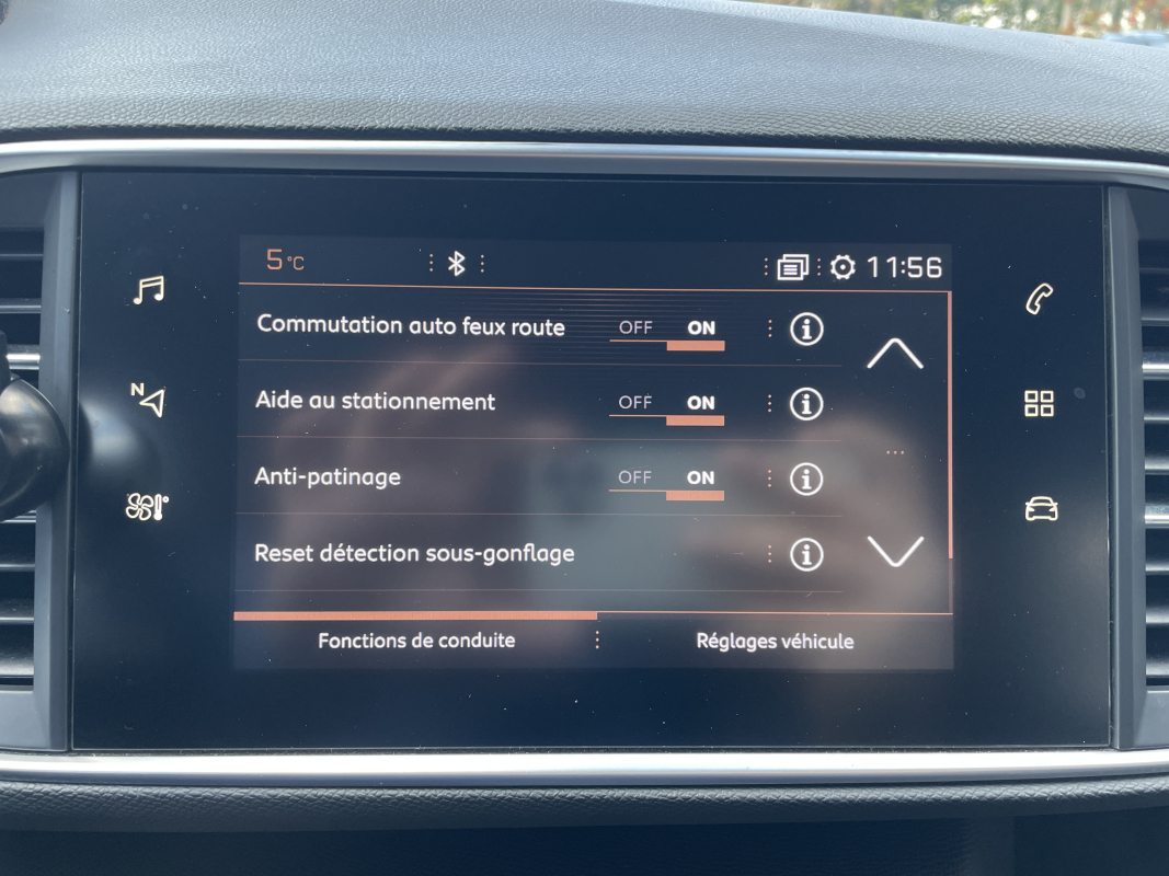 Peugeot 308 SW — 21