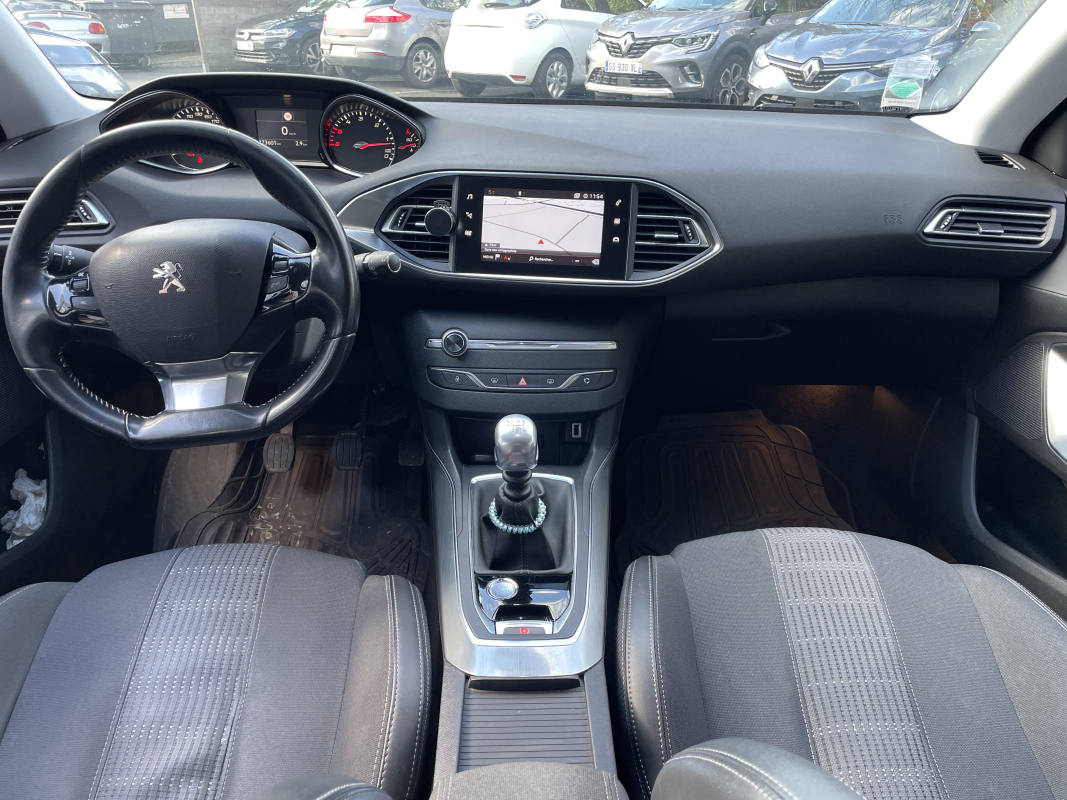 Peugeot 308 SW — 15