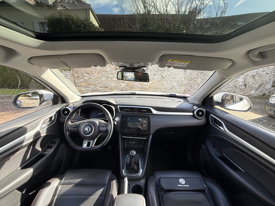 MG/MG Motor ZS — 15